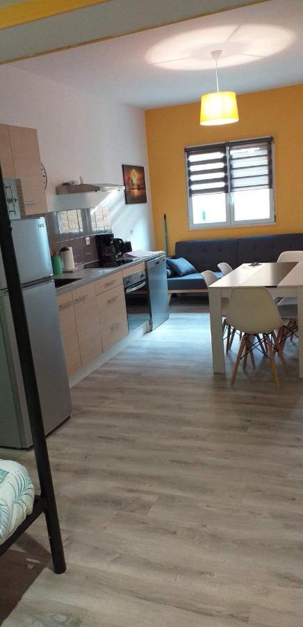 La Riviera Apartment La Fere Exterior foto